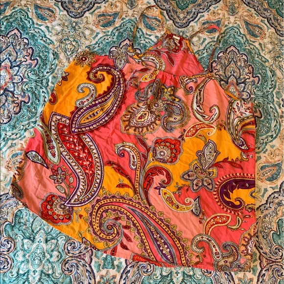 Old Navy Tops - Old Navy Paisley Tank🌸